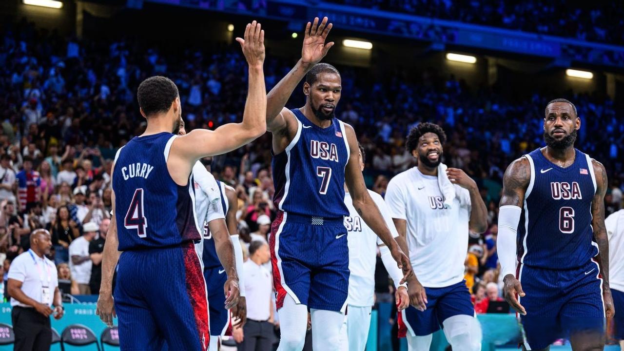 包含里程碑夜!巴黎圣日耳曼主帅复盘;NBA常规赛冲刺阶段刷纪录;底气十足;轮换策略成焦点的词条 包含里程碑夜!巴黎圣日耳曼主帅复盘;NBA常规赛冲刺阶段刷纪录;底气十足;轮换策略成焦点的词条